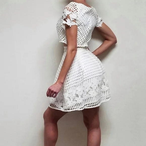 Minuet White Eyelet Lace Short Sleeve Crop Top High Rise Skater Skirt Set Small - Picture 3 of 14